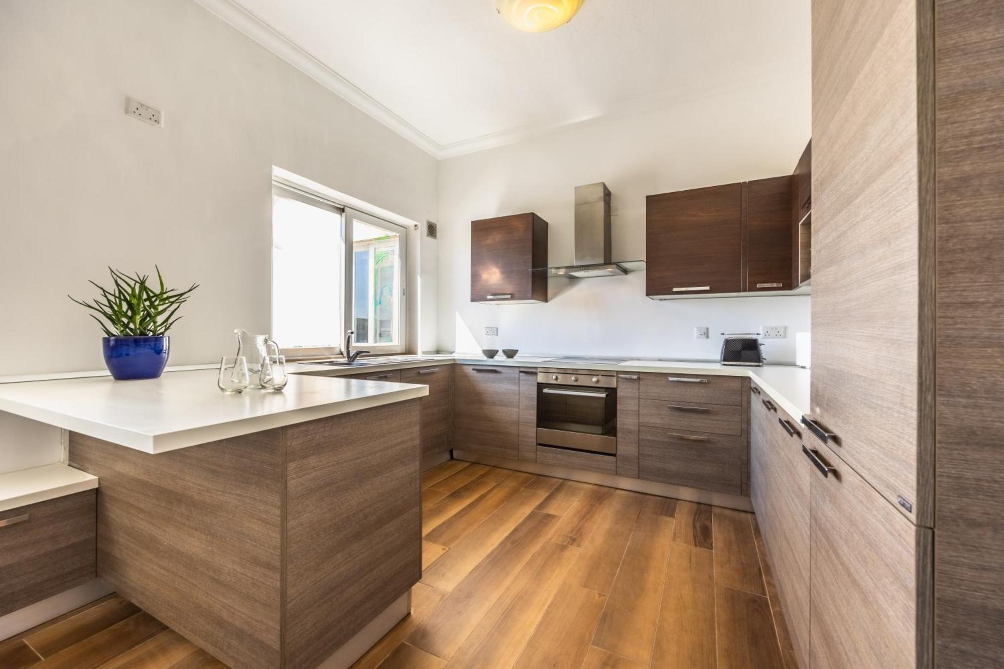 Stunning - Seaview Penthouse 3-Bed + Parking Apartment Sliema Ngoại thất bức ảnh