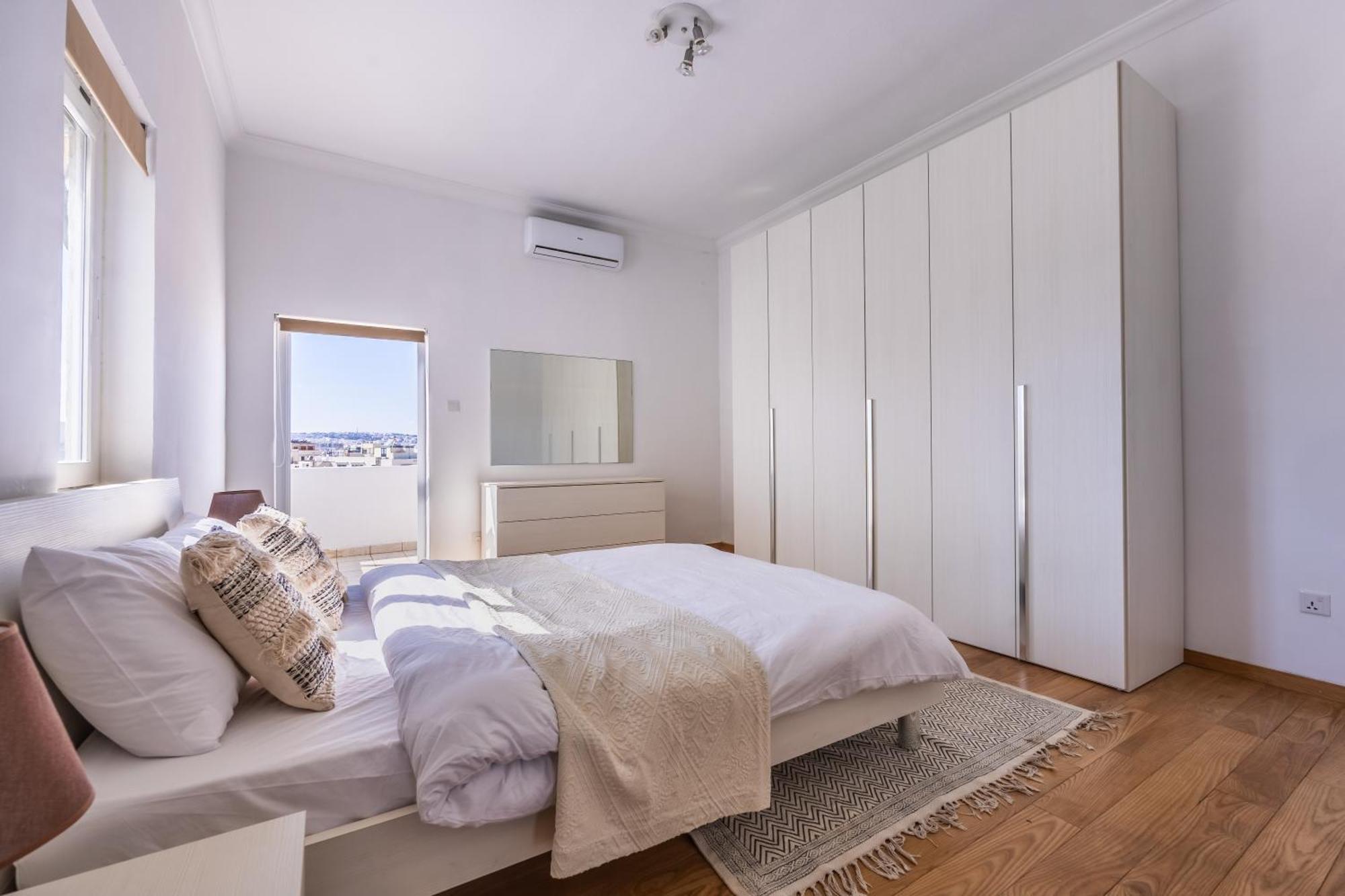 Stunning - Seaview Penthouse 3-Bed + Parking Apartment Sliema Ngoại thất bức ảnh
