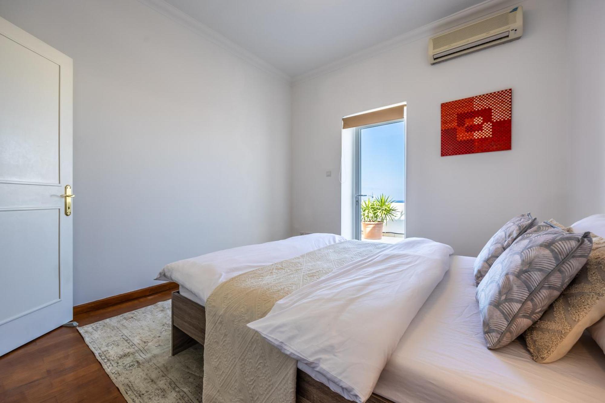Stunning - Seaview Penthouse 3-Bed + Parking Apartment Sliema Ngoại thất bức ảnh