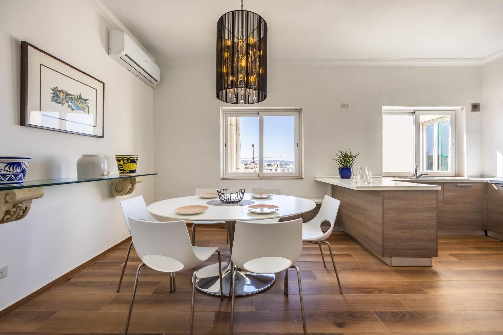 Stunning - Seaview Penthouse 3-Bed + Parking Apartment Sliema Ngoại thất bức ảnh