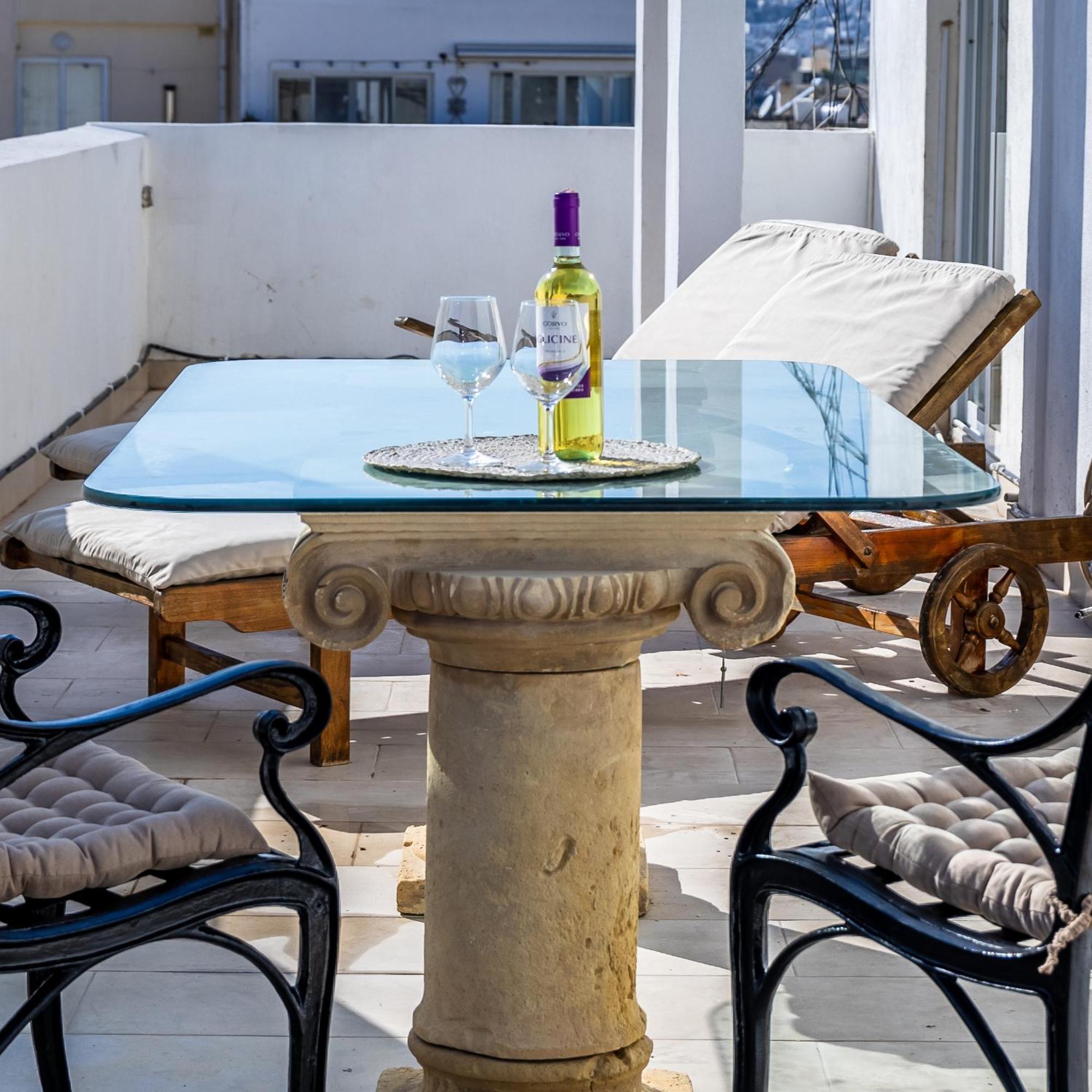 Stunning - Seaview Penthouse 3-Bed + Parking Apartment Sliema Ngoại thất bức ảnh